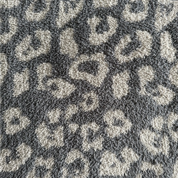 Barefoot Dreams In The Wild Throw Blanket Linen/Graphite - Picture 7 of 7